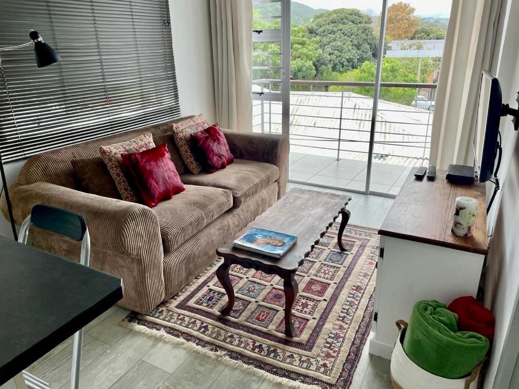 Perfect Knysna Getaway - Little Nest Studio Apartment Bagian luar foto