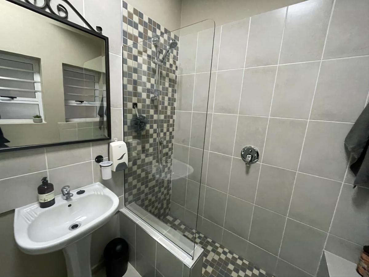 Perfect Knysna Getaway - Little Nest Studio Apartment Bagian luar foto
