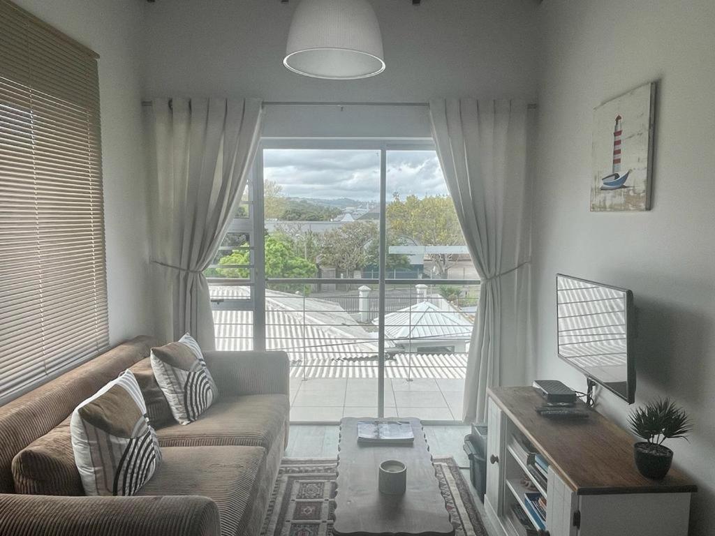 Perfect Knysna Getaway - Little Nest Studio Apartment Bagian luar foto